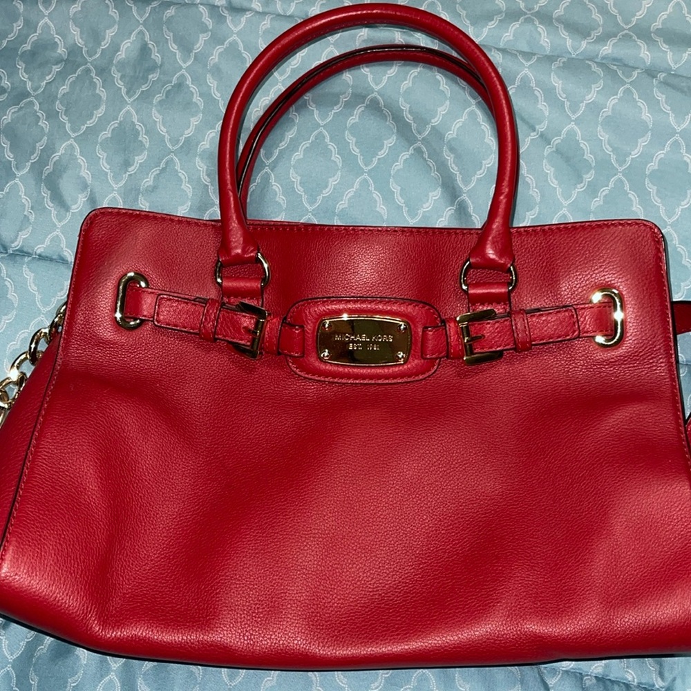 Red bag with double handles or shoulder strap!